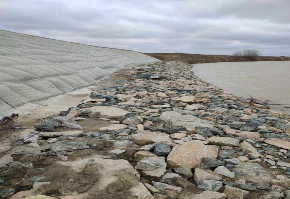 Administrația Bazinală de Apă Buzău- Ialomița: ”Nu este pus în pericol digul inelar care apără localitatea Corbu Vechi din județul Brăila