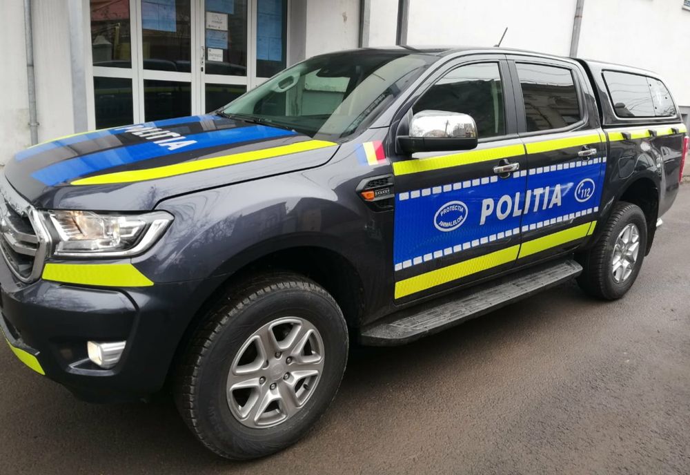 Acțiune a polițiștilor pentru informarea deținătorilor de animale de companie