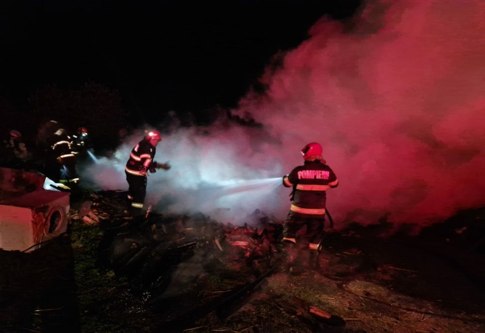 Incendiu la o stână  pe raza localității Chiscani