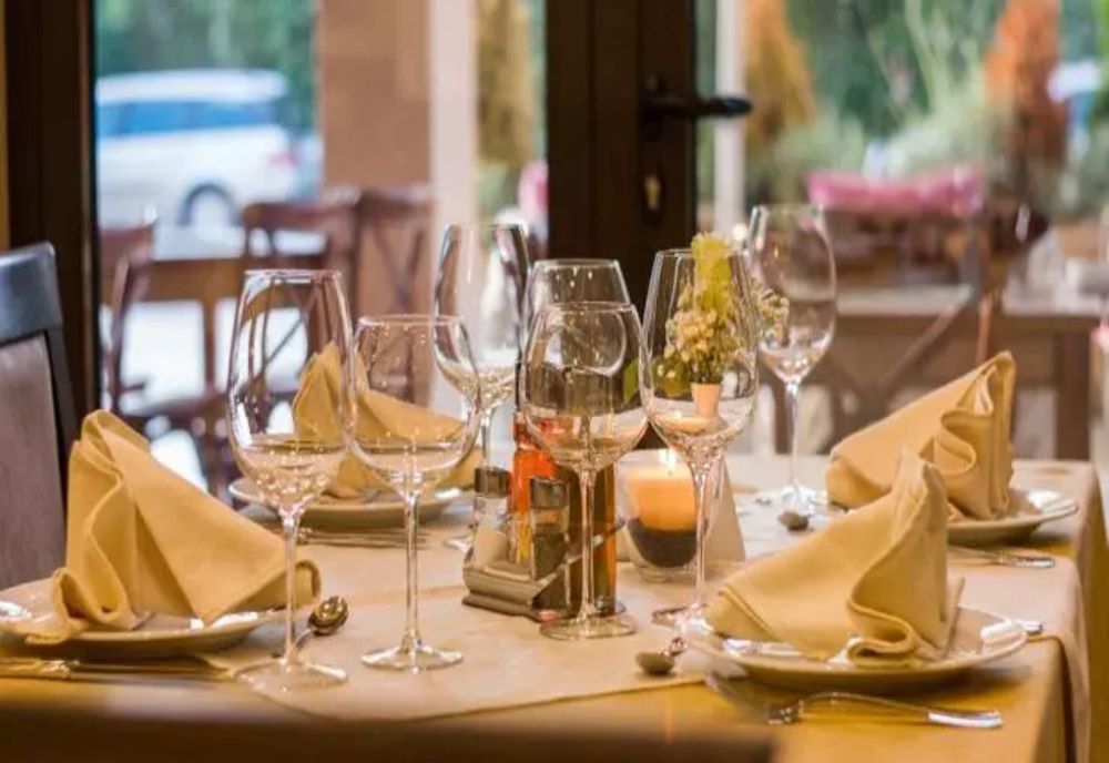 MAJORAREA TVA LA 21% AR PUTEA ADUCE INDUSTRIA HORECA LA NIVELUL DIN PERIOADA CRIZEI FINANCIARE