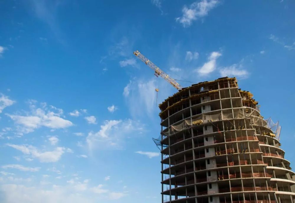 România, din nou pe lista neagră. Robert de Niro construiește hoteluri în toată Europa de Est, dar evită țara noastră