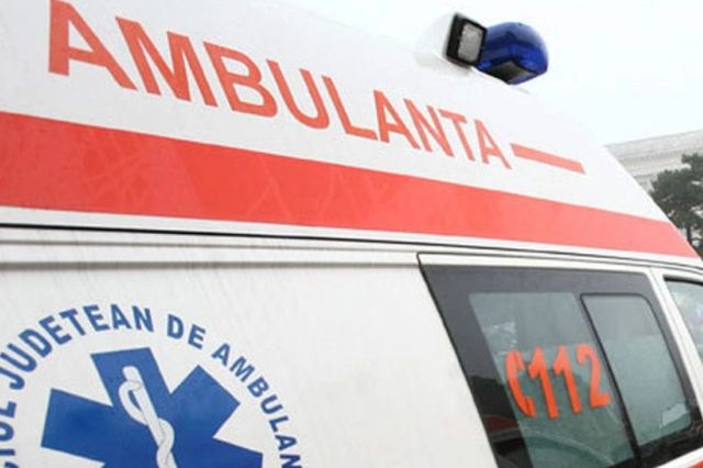 Tragedie pe centura Timișoarei: un bărbat a murit după ce un autotren s-a răsturnat peste o mașină