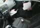 Două cuțite au găsit polițiștii într-un autoturism parcat neregulamentar!