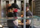 Hrană caldă oferită gratuit personalului medical de o firmă de fast-food din Brăila