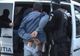 Identificat de polițiști și reținut pentru distrugere și tâlhărie. A furat dintr-un magazin și a spart un geam încercând să scape de agenții de pază